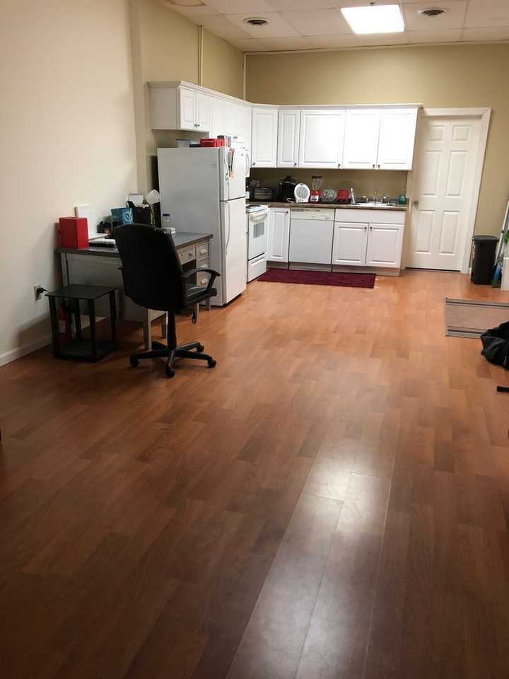 1031-1033 State St - Photo 3 of 10