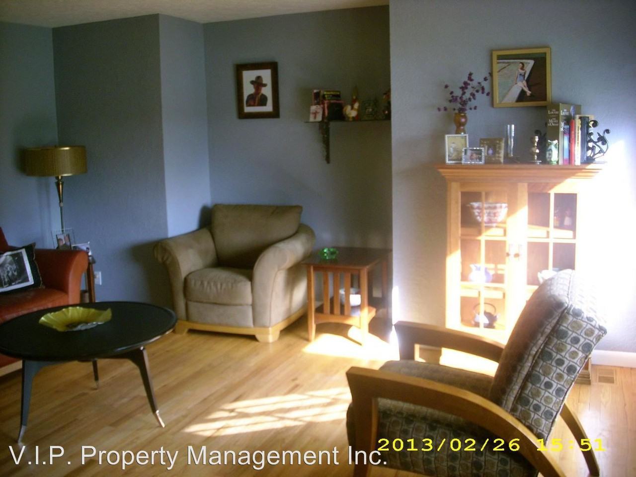 4545 SE Washington St - Photo 3 of 7