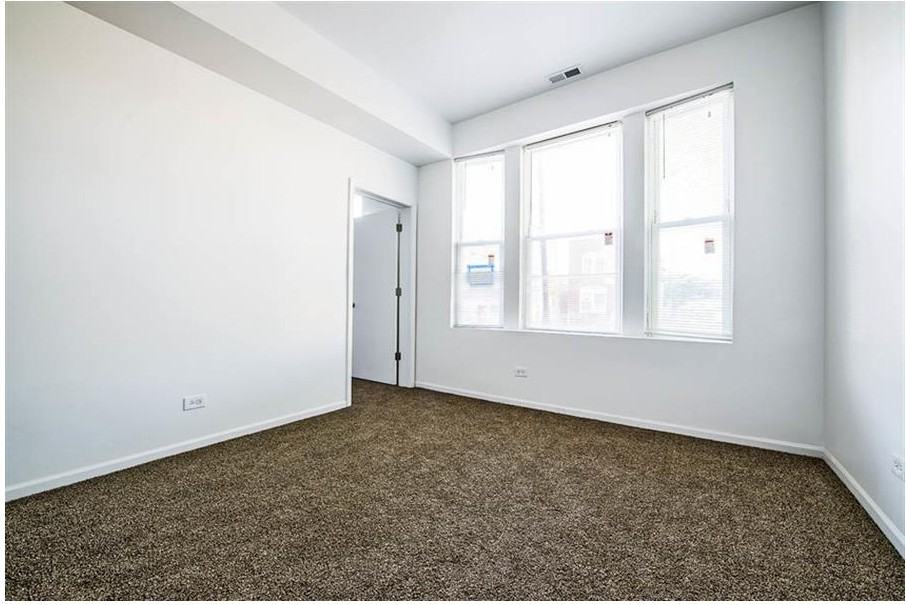 3560 W Cermak Road - Pangea Apartments - Photo 2 of 7