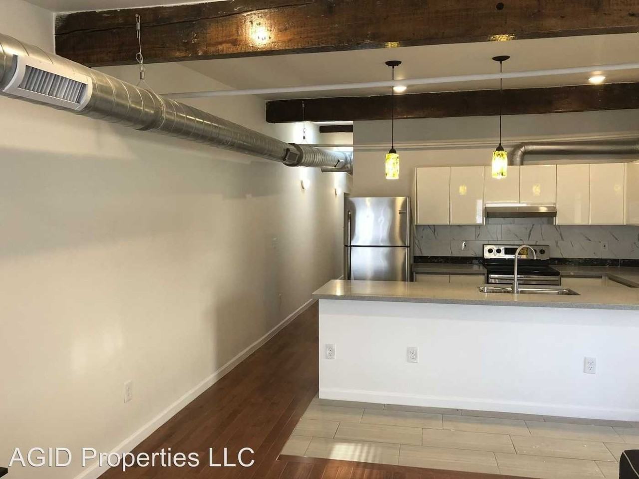 Sycamore 307 - Photo 2 of 17