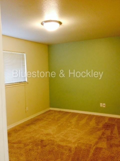 11365 SE 27th Ave - Photo 2 of 8