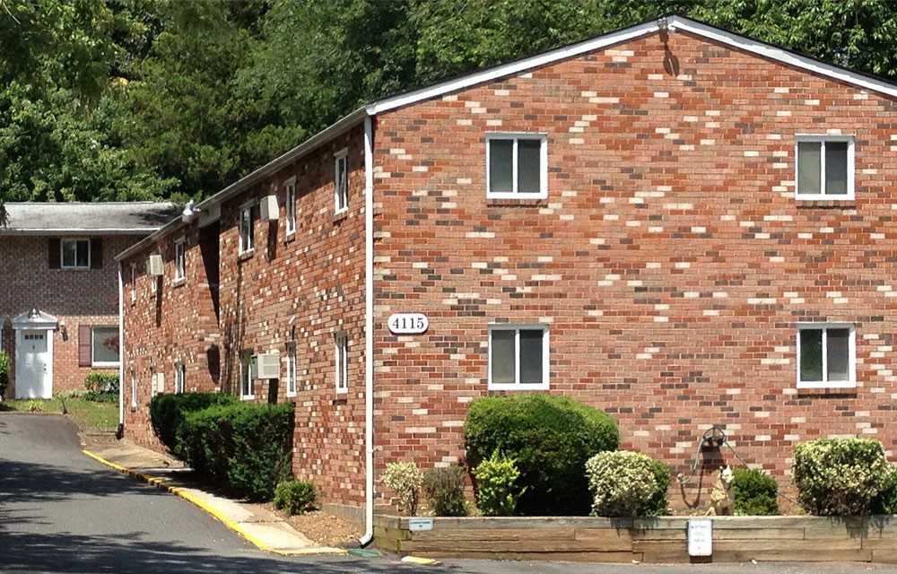 Southampton Apartments - Photo 2 of 2
