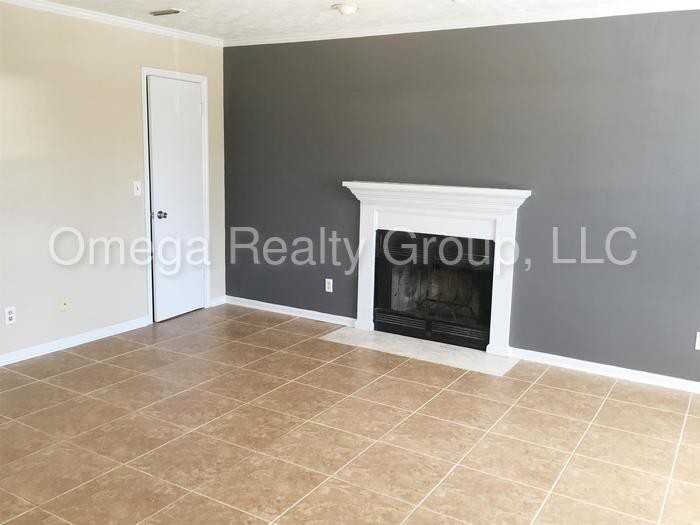 817 Willow Point - Photo 3 of 14