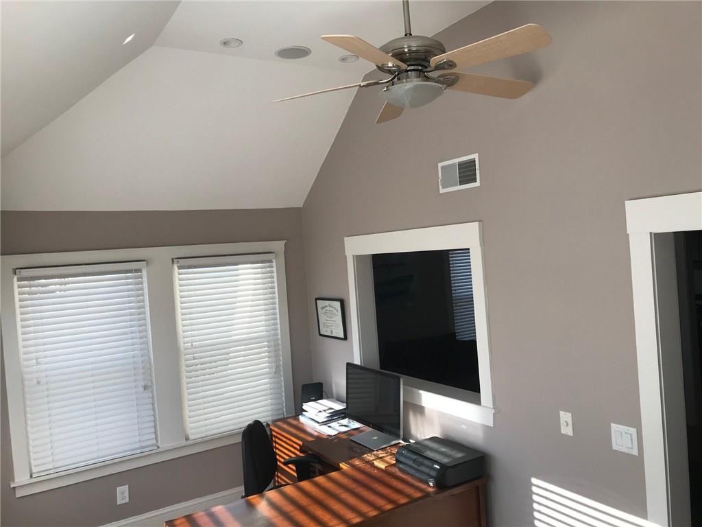 222 6th St - Photo 2 of 15