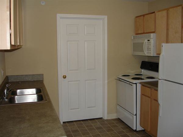 Fairway Meadows Apartments II - Photo 3 of 13