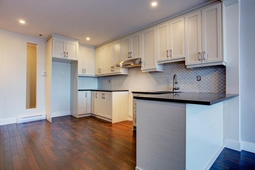 1280 Rue Bernard O - Photo 2 of 6