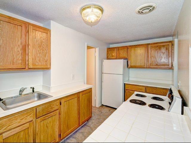 Burgundy Apartments - Photo 3 of 10