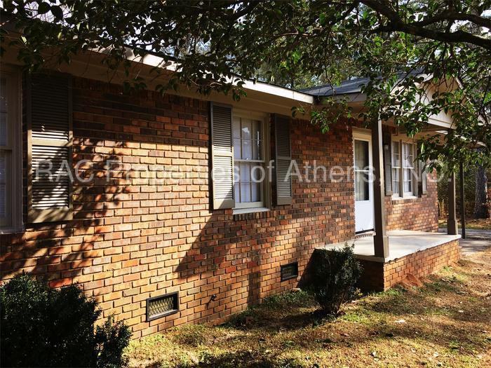 1370 Murrell Rd - Photo 2 of 21
