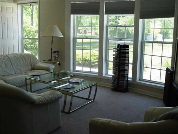 1032 E VW Ave - Photo 2 of 7