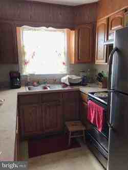 200 Hartzell Dr - Photo 3 of 10