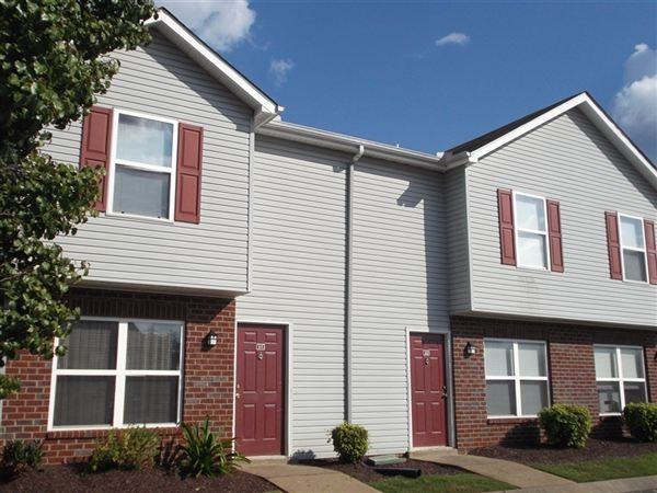 Kings Crossing - Photo 3 of 11