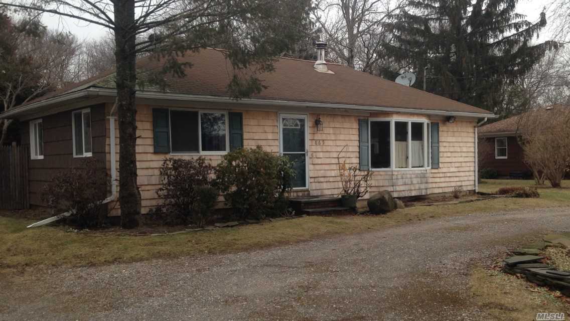 869 Wall St - Photo 2 of 11