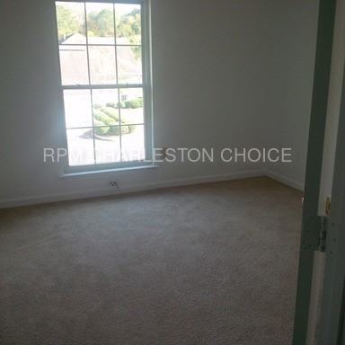 156 Etiwan Park St - Photo 3 of 10