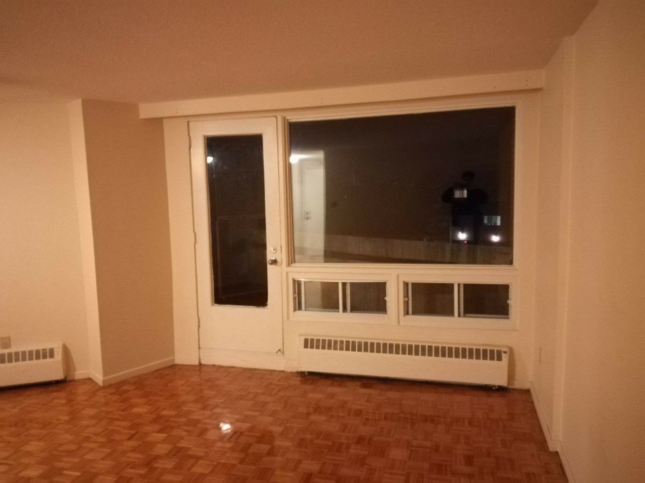 1339 Meadowlands Drive East - Photo 3 of 9