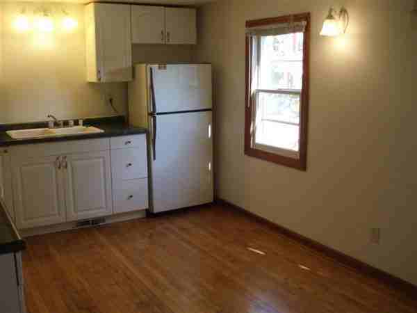 514 Lombard St - Photo 2 of 26