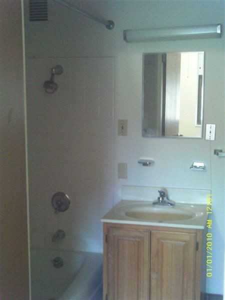 Sunset Manor Apartments - Photo 3 of 3