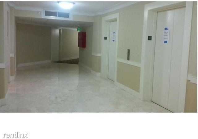 19380 Collins Ave - Photo 2 of 7