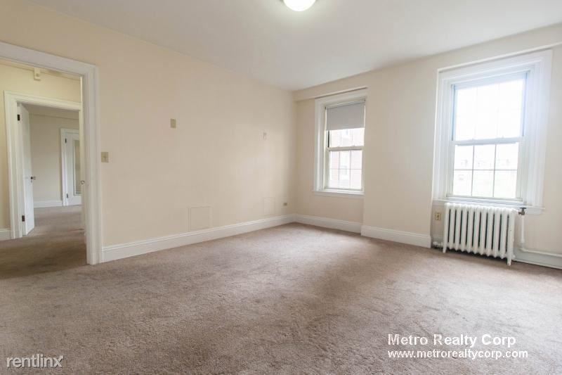 1389 Beacon St - Photo 2 of 9