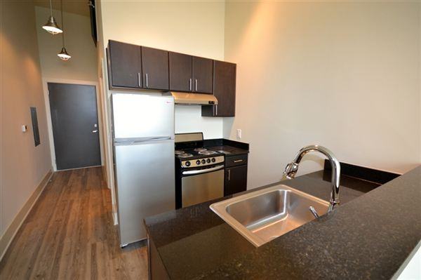 East Central Lofts - Photo 2 of 9