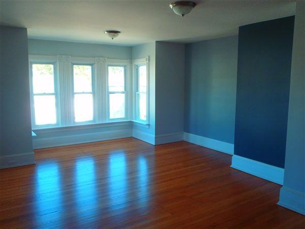 402 W Washington Ave - Photo 2 of 2