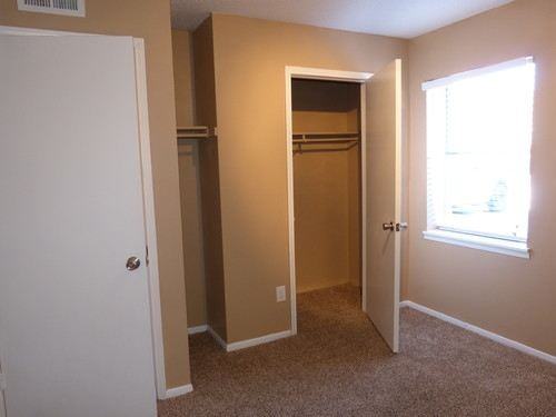 Lakeview 2 BR upgraded and renovated (AC) Apartments 35th street south, Birmingham, AL 35222