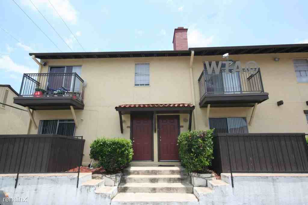 2167 N.E. LOOP 410 - Photo 2 of 15