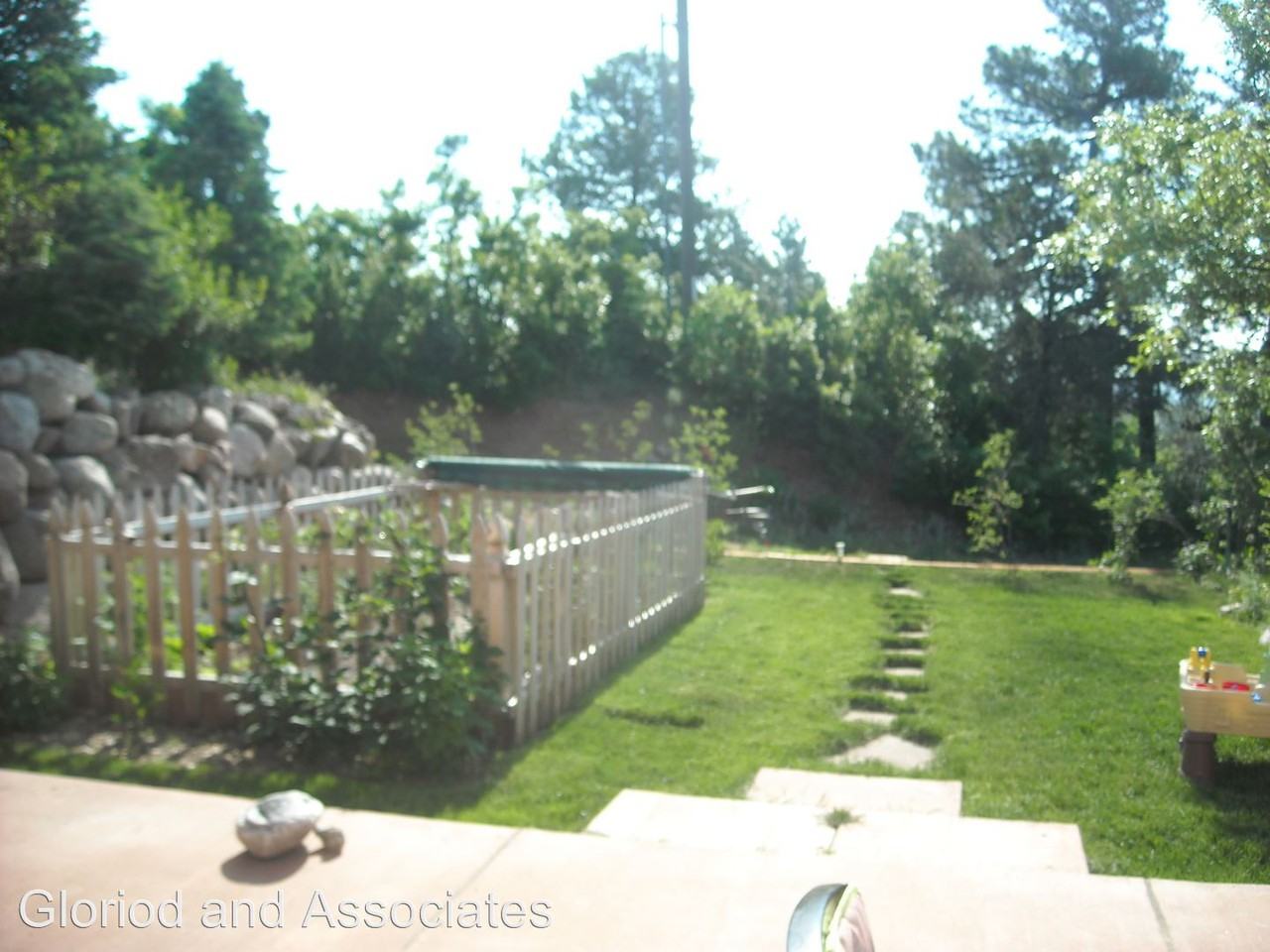 7720 Pine Oaks Ln - Photo 3 of 10