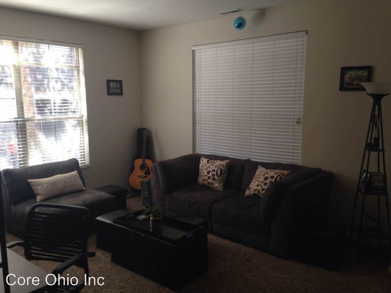 32 W Russell St - Photo 2 of 11