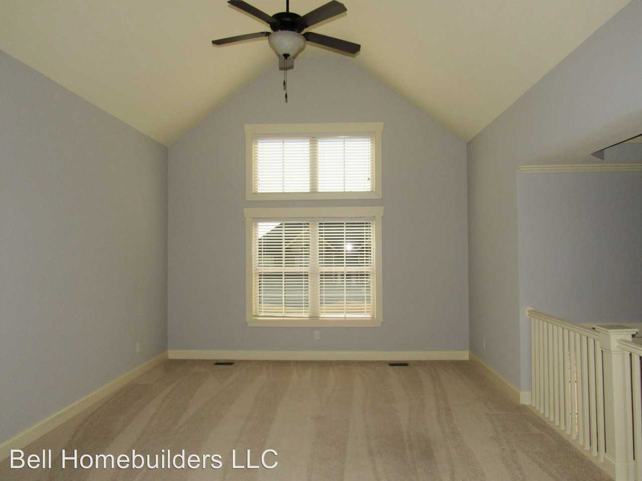 1033 Jonas Dr - Photo 3 of 34