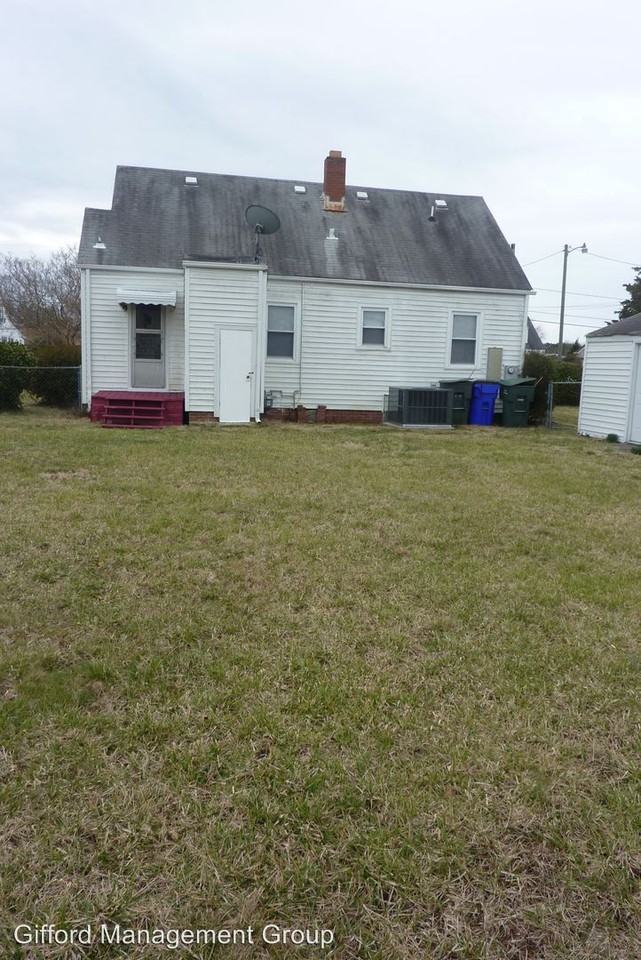 984 Albert Ave - Photo 2 of 20