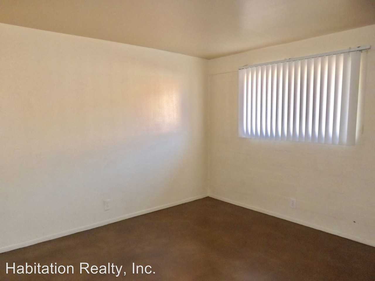 3427 E Blacklidge Dr - Photo 2 of 17