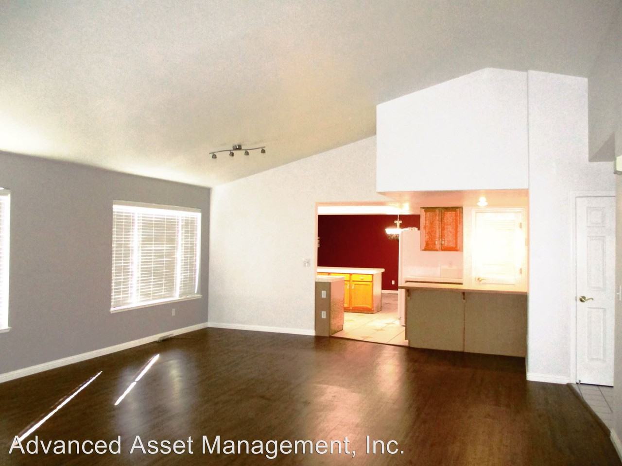 30 Michael Pl - Photo 3 of 17