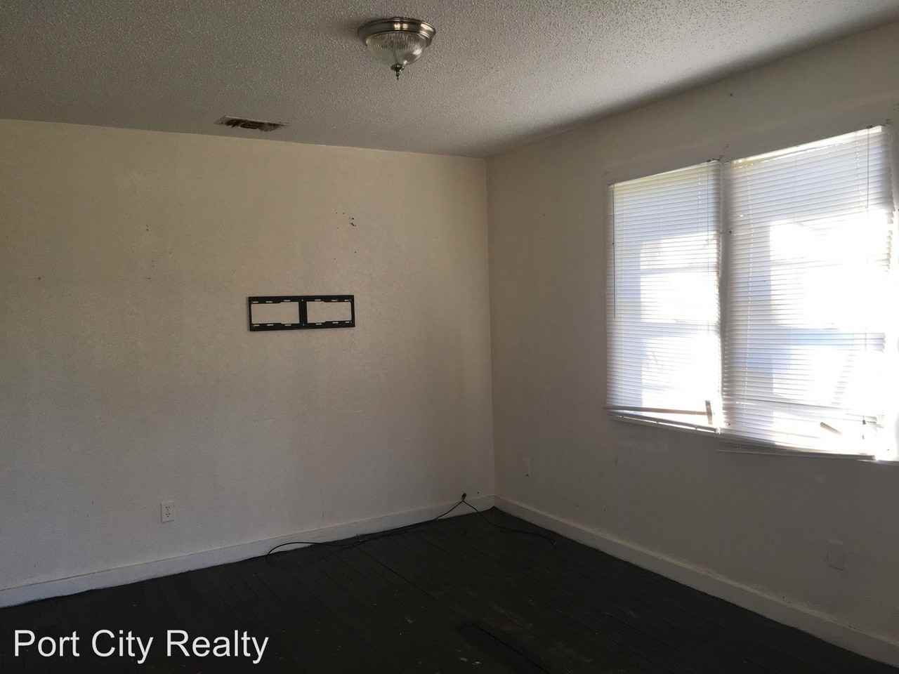 4145 Mayfield St - Photo 2 of 10