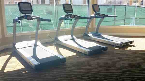 1811 Medical Parkway - Photo 2 of 5