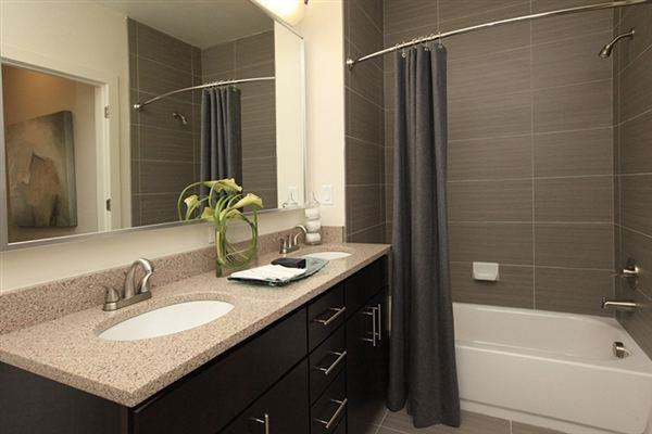 10209 Grand Central Ave - Photo 2 of 10