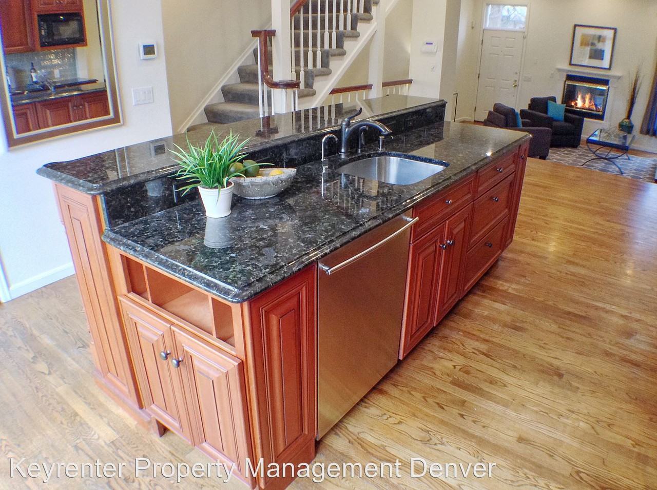 477 Josephine St - Photo 3 of 20