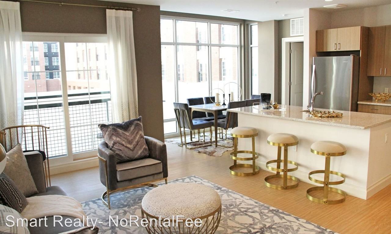 250 Harmon Meadow Blvd - Photo 2 of 50