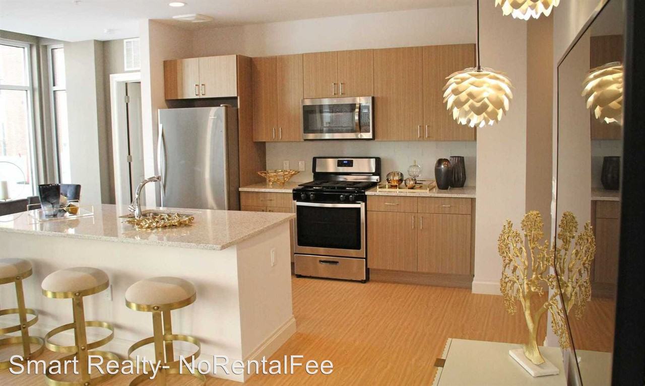 250 Harmon Meadow Blvd - Photo 3 of 50