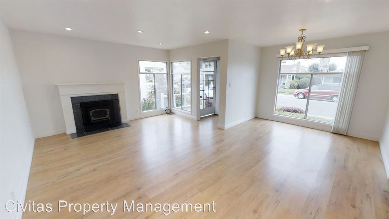 1567 140th Ave - Photo 2 of 16