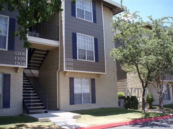 Blanco Road at West Avenue Apartments Blanco Rd, San Antonio, TX