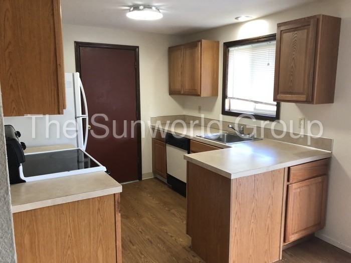 13816 NE 35th Cir - Photo 3 of 13