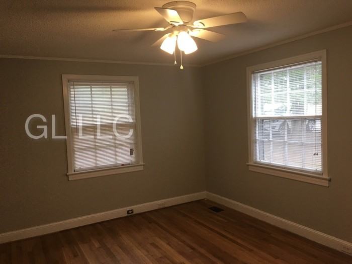 3239 Bagnal Dr - Photo 2 of 25