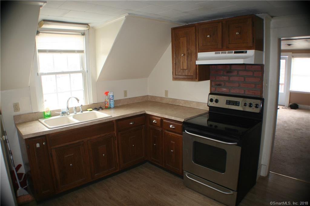 665 Mountain Rd - Photo 2 of 9