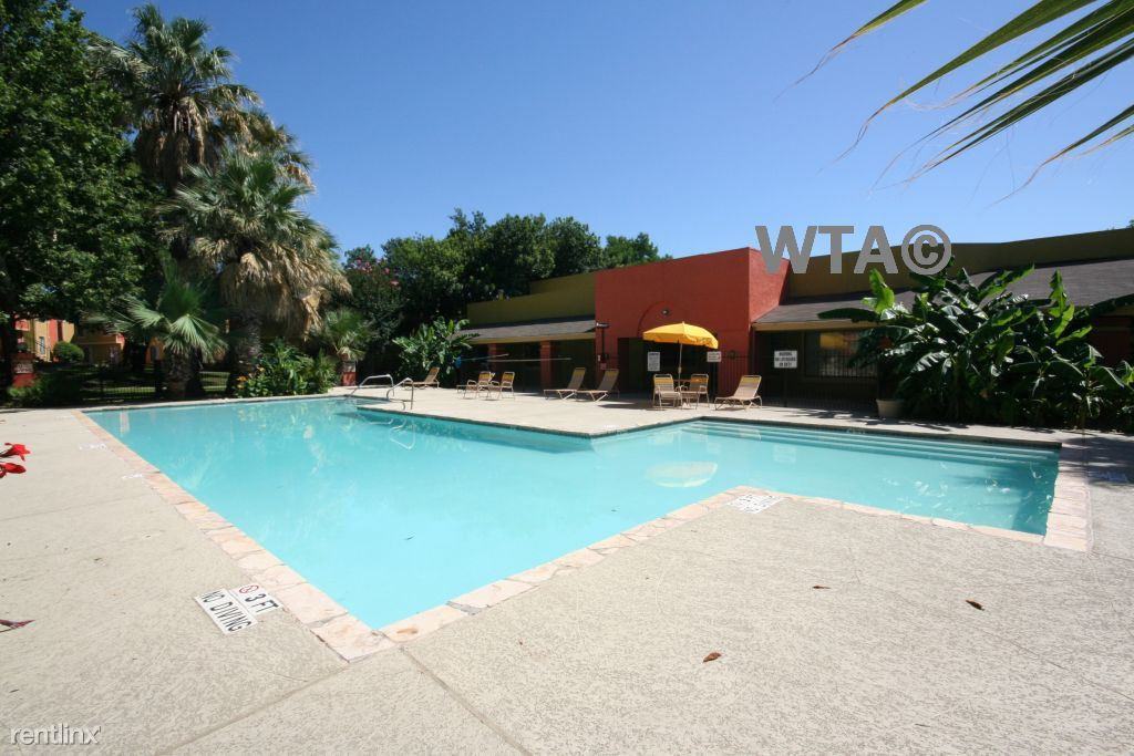 1830 BANDERA - Photo 2 of 20