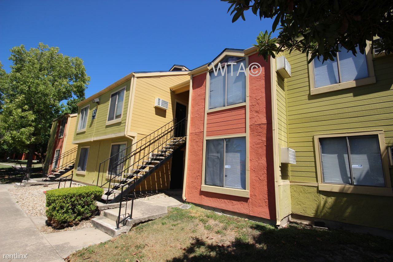 1830 BANDERA - Photo 3 of 20