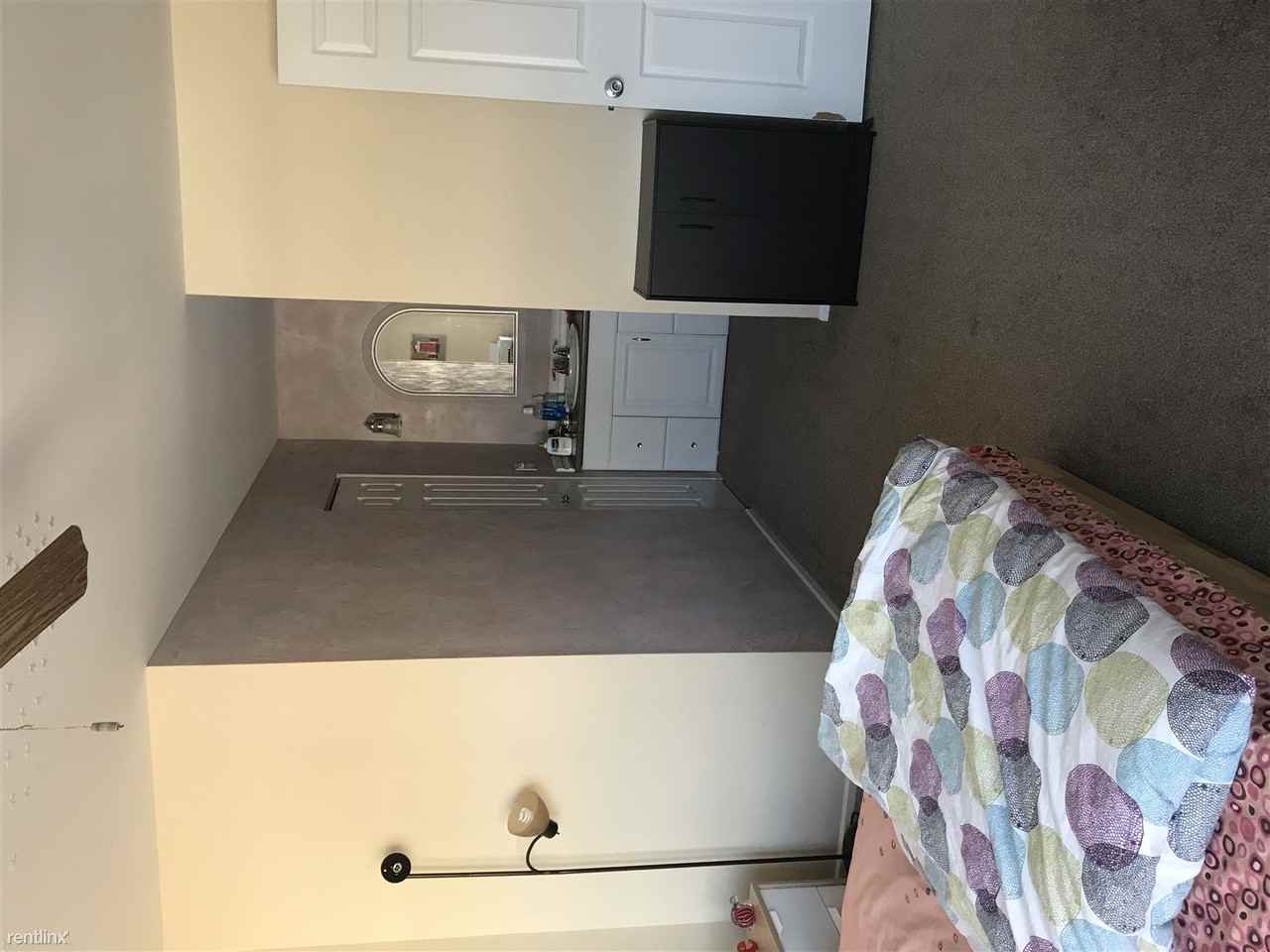 Manor homes - Photo 2 of 11