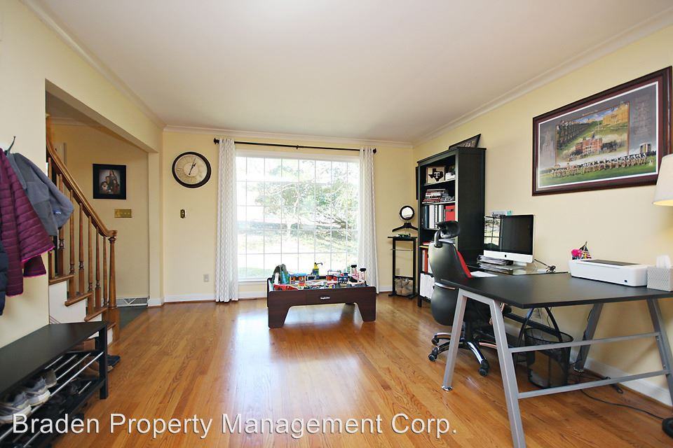 102 Melissa Pl - Photo 3 of 26