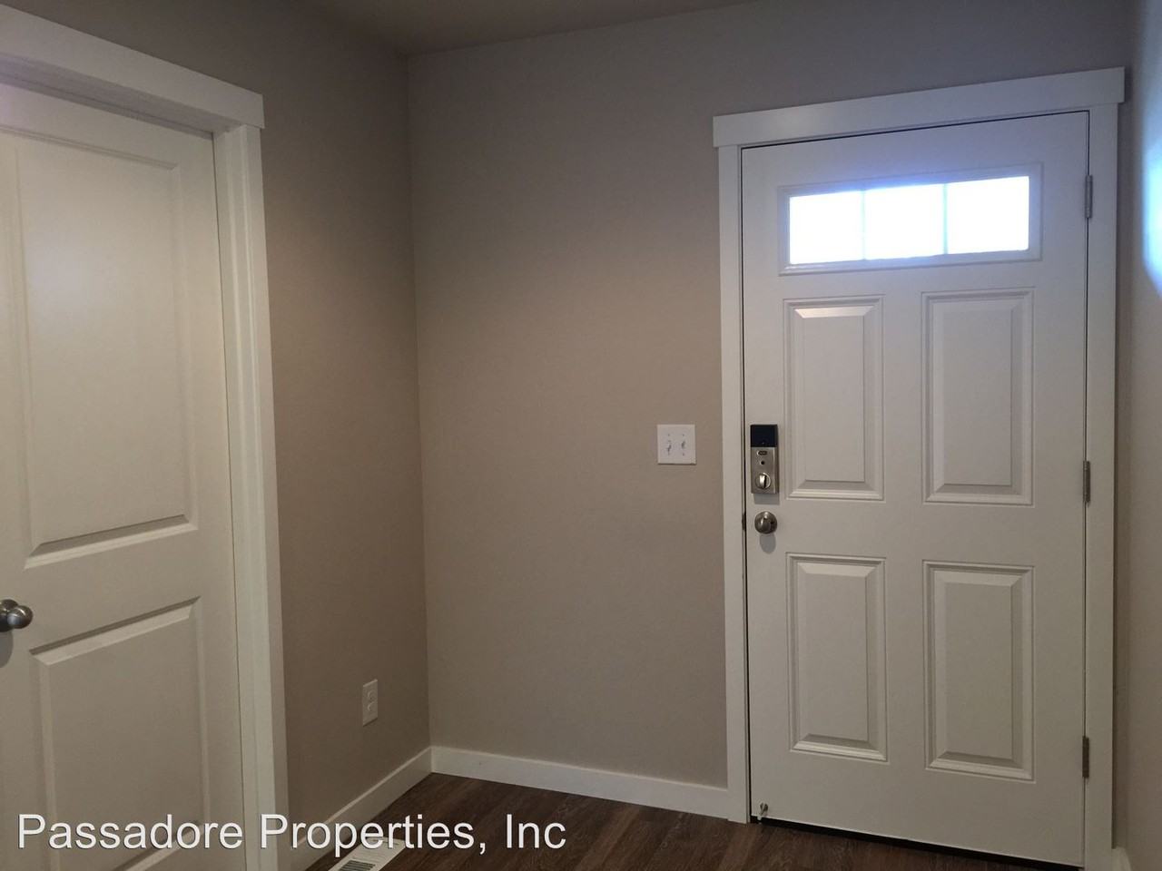 3319 E 24th Cir - Photo 3 of 23