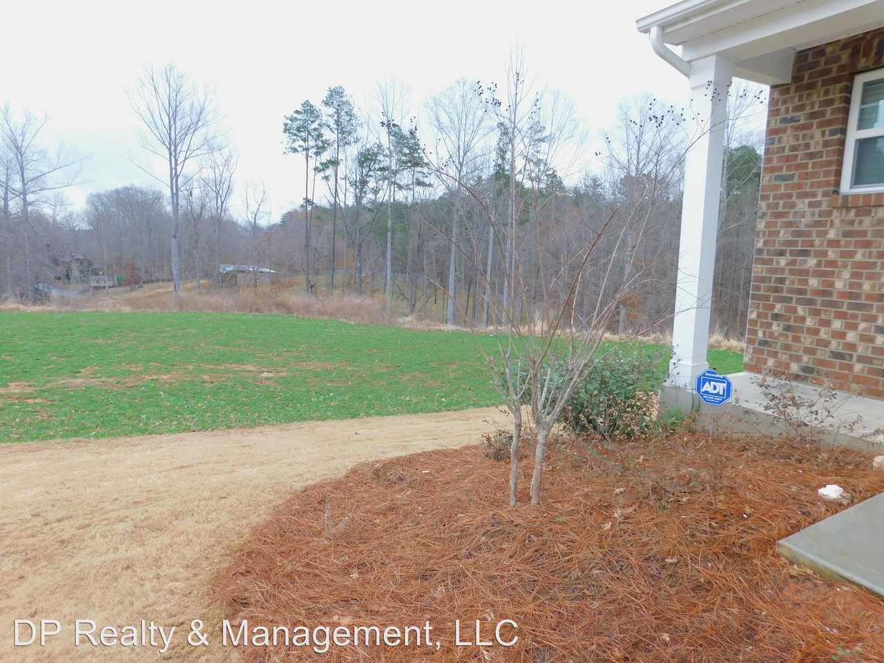 3201 Yarmouth Ln - Photo 2 of 18