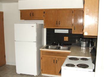 5827 Arborwood Dr #B - Photo 3 of 5